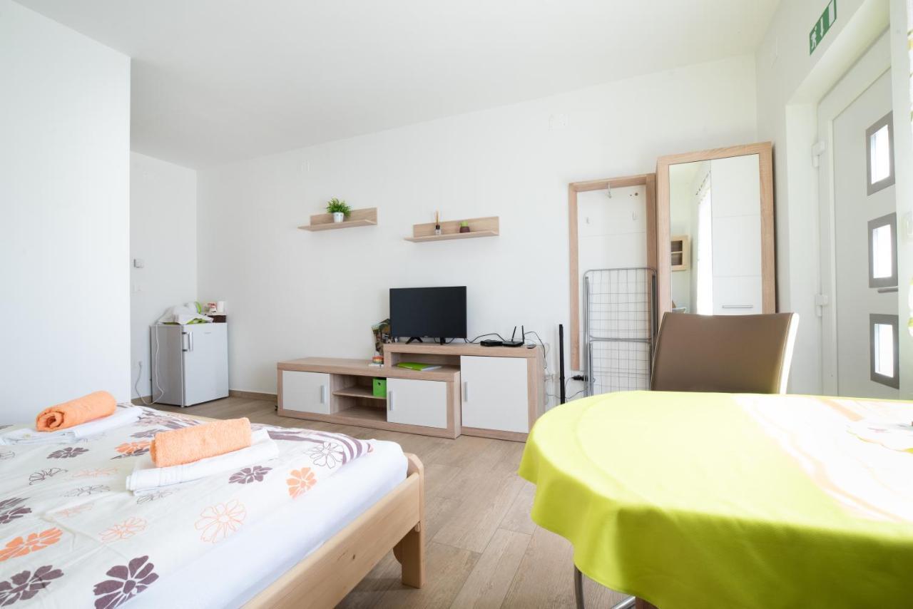 House Dormica Daire Trenta Dış mekan fotoğraf
